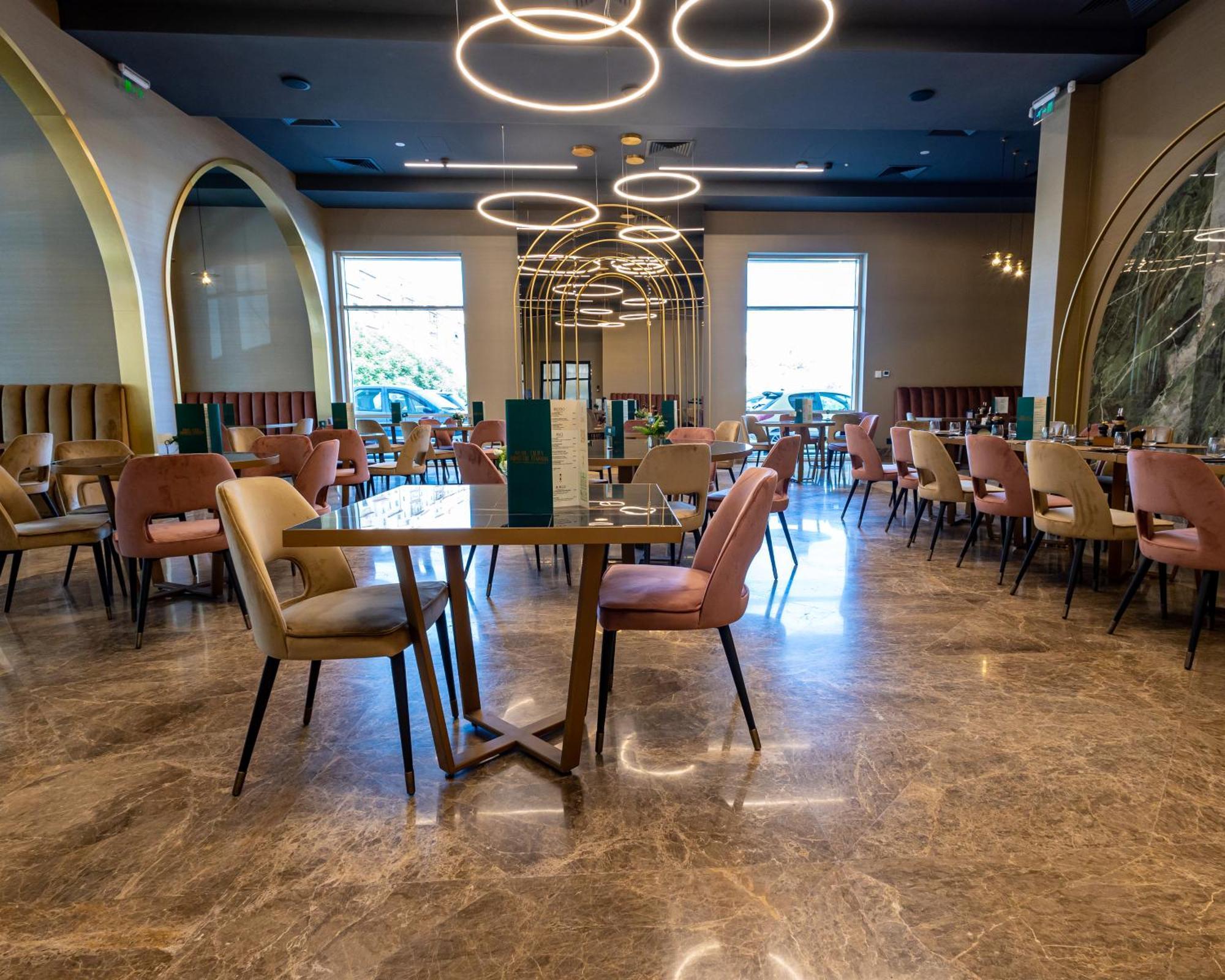 Nova Luxury